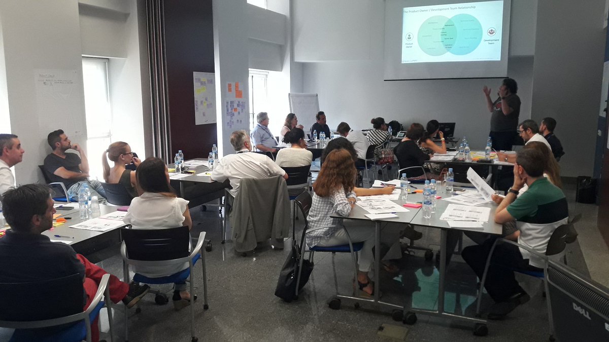 lourdeslopezca's tweet photo. Hoy terminamos el curso #ProfessionalScrumProductOwner con @giropa832 en @Cecabank_es #certificaciónScrum #metodologiasagiles https://t.co/7rKpoCiB6x