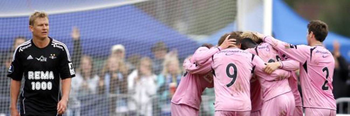 vetlenielsen's tweet photo. Da samarbeidsklubben lekte med de store - og vant. Fortsatt min villeste opplevelsen på en idrettsarena #FolloFK #ESNball https://t.co/Ykkx0zEQlb
