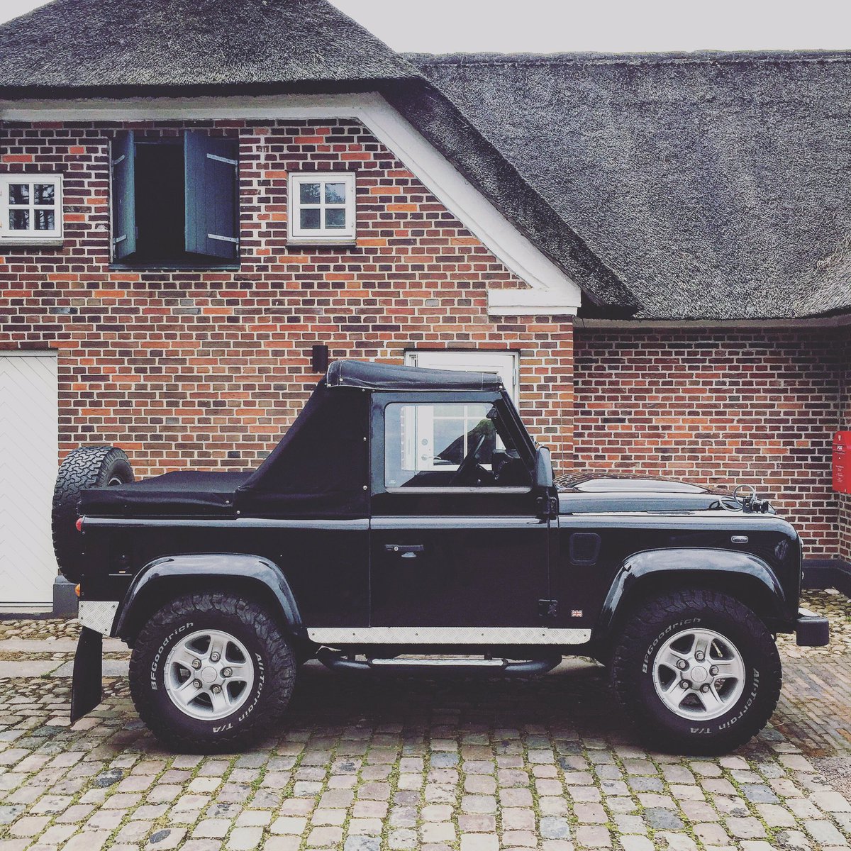 Hello James 🇬🇧