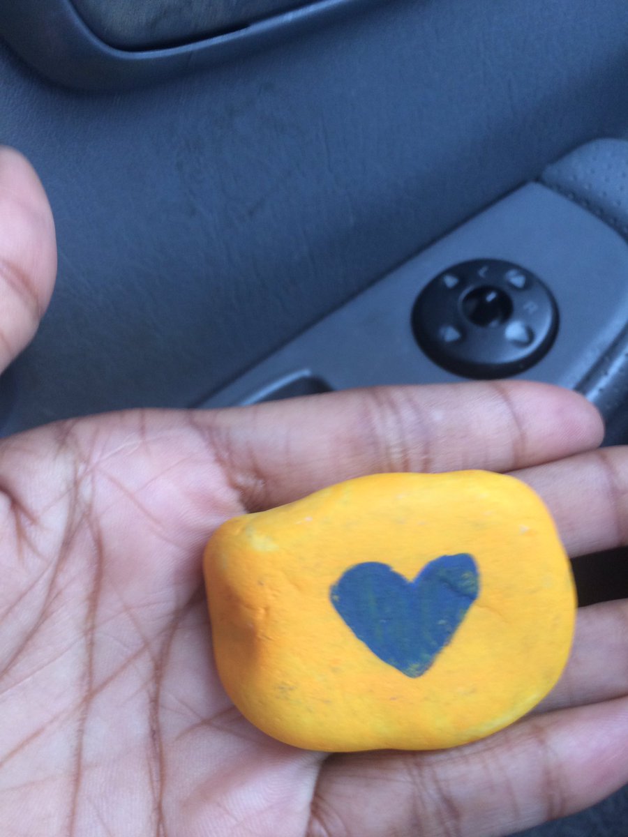 po_etch's tweet photo. Guess who's vibes attract love... me! I found one of the Onslow rocks, made my day, my turn to make someone else's 😊❤️ https://t.co/Eo98ubIoIj