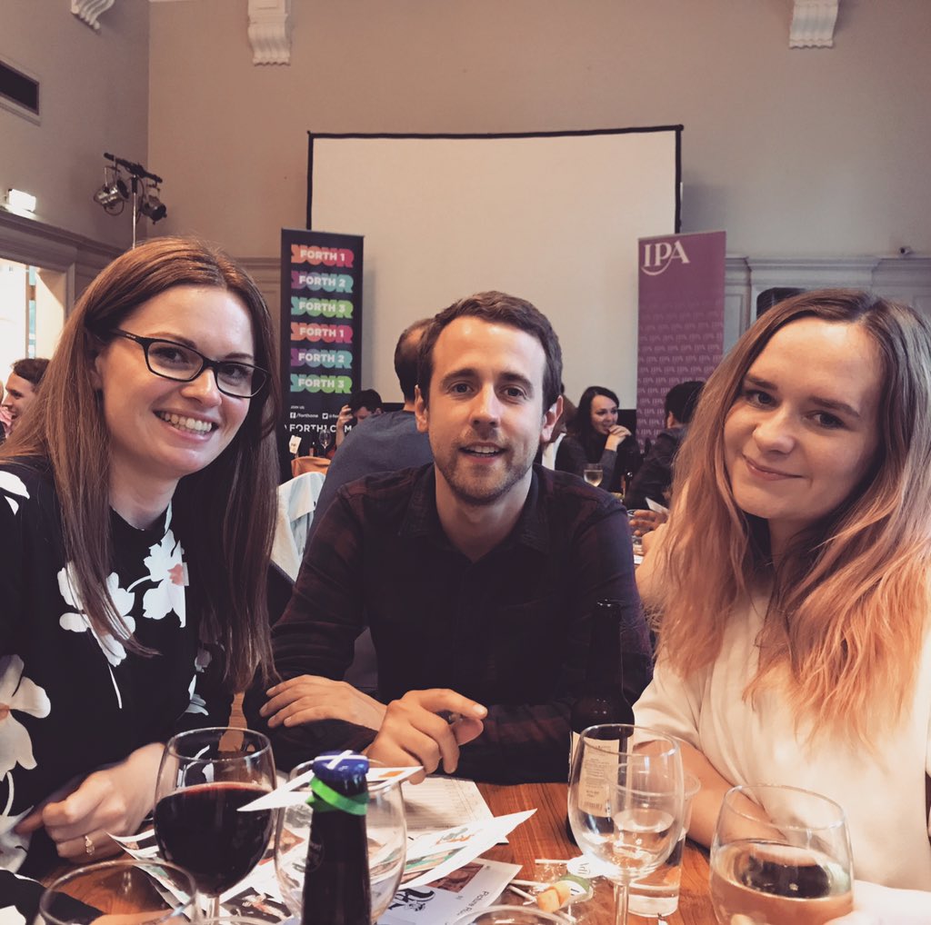 👆"Coolio!" #IPAQuiz @IPAScotland <a href="/bauermedia/">Bauer Media Group UK</a> @MediaCom_EDI  here's Farmer Barclay's Flock #tryingandfailing