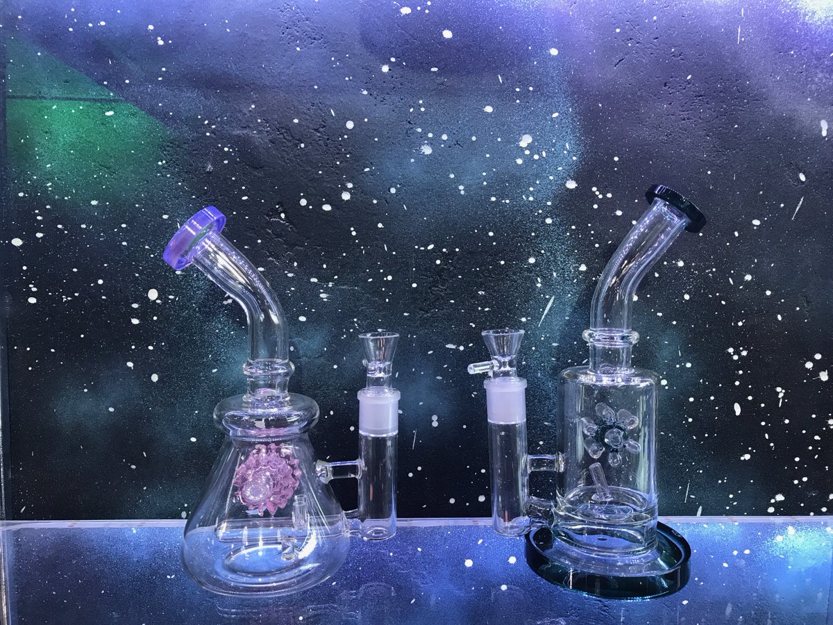 BostonSmokeShop's tweet image. More from the Comm Ave space wall 🚀 

📷: BSS Allston 🐀