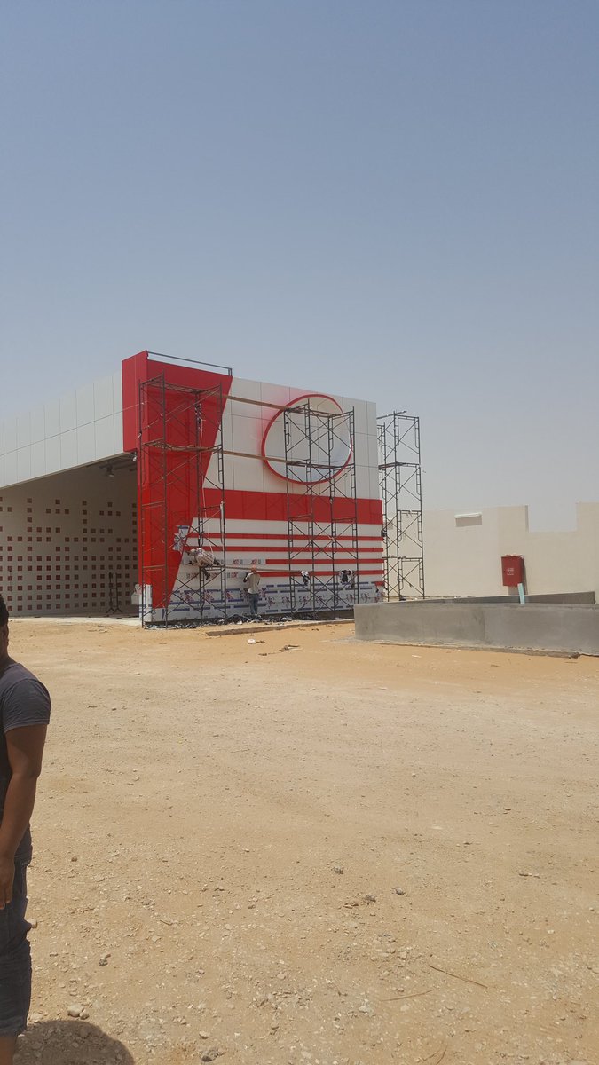 Dulfcontracting's tweet photo. الفلم العازل(الاستكر) #للكلادنج  يجب ألا يتجاوز إزالته فترة 90يوم كحد أقصى لانه يصعب إزالته بعد ذلك نتيجة حرارة الجو
#كلادنج https://t.co/Db42Iuym1I