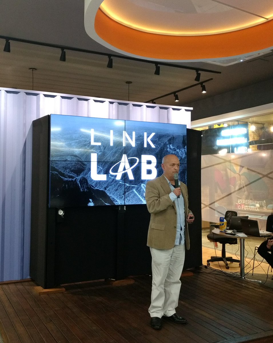 sici_vechi's tweet image. Silvio Kotujansky, da @acate apresenta o Link Lab projetado para fomentar inovação aberta em SC. #openinnovation  #recepeti #100openstartups