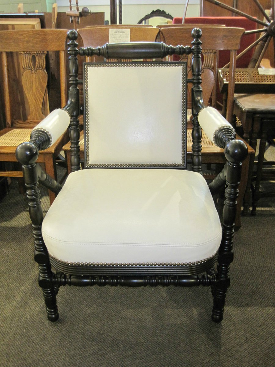 charmainesVic's tweet image. Here&apos;s a fabulous modern accent chair from Scan Design for only $499.00 #yyj #accentchair #scandesign