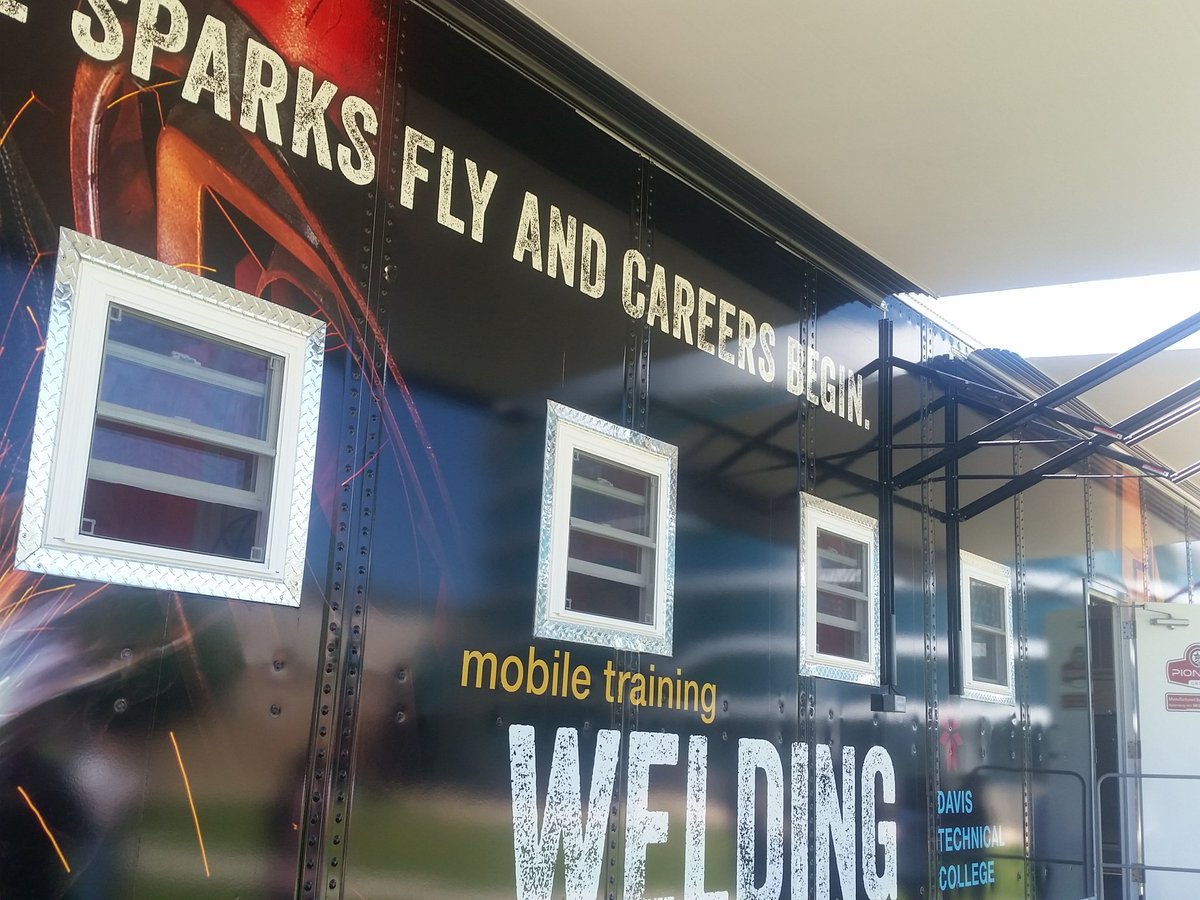 KPete801's tweet image. Attended @davistechcolleg metal ribbon cutting for their new Welding Trailer, made possible in part by #TalentReadyUtah grant! #utpol #uted