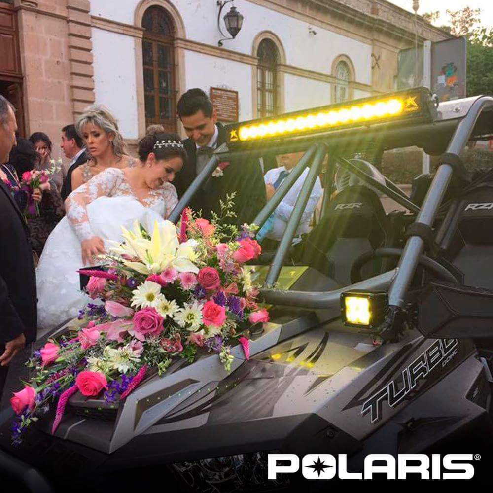 polaris_py's tweet image. Una boda de adrenalina pura, ¿te animarías?👰
#PolarisRZR #AventuraPolaris #AventuraRZR