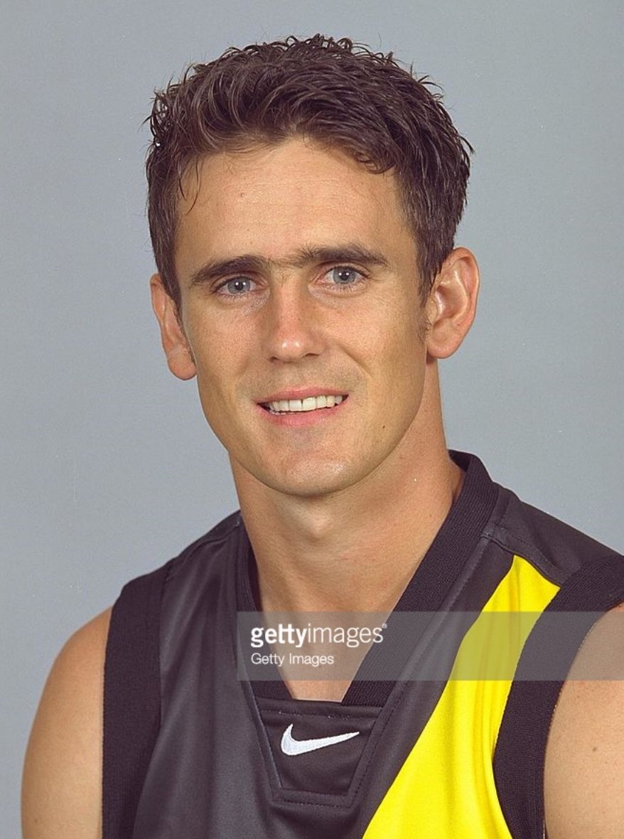 Tigers_of_Old's tweet photo. #LeonCameron
Class. 
Fantastic recruit who was an elite kick of the football when streaming off HB. 
84 RFC games. #FridayFlashback #gotiges https://t.co/QS1A45eRsY