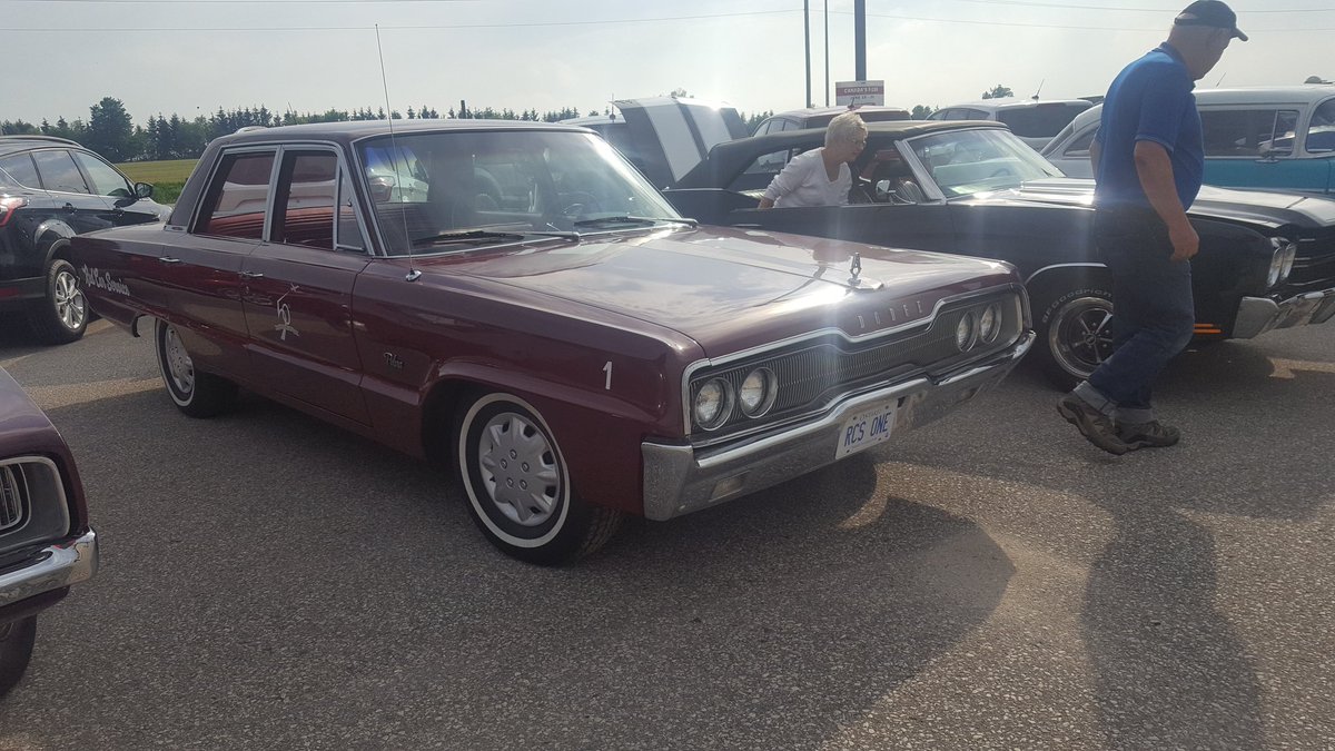 RedCarService's tweet image. Cruise Night @ReliableFord