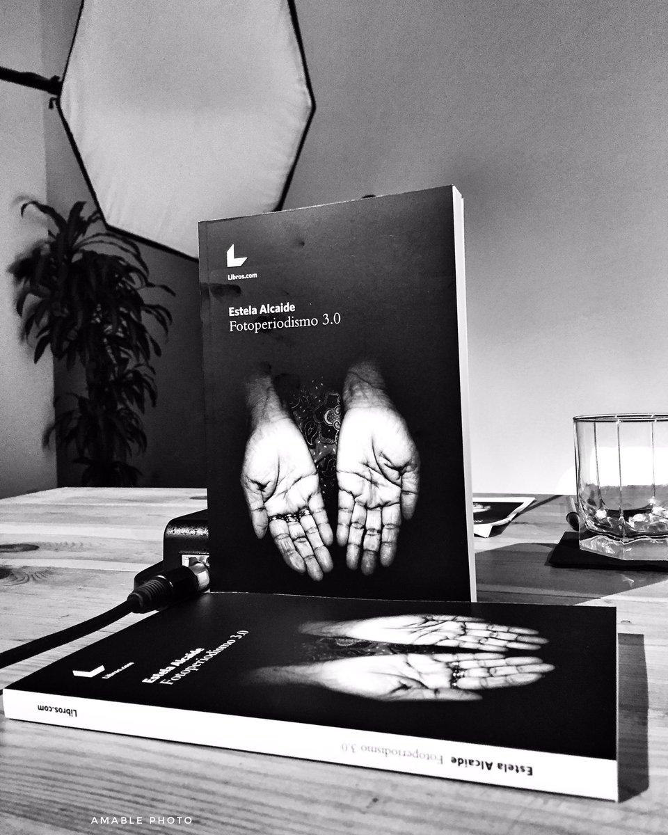 AmablePhoto's tweet photo. Un gran coloquio sobre @fotoperiodismo3 con @estela_acd @Jonbarandica y @dochoadeolza en @espacioharleywe con la editorial @libroscom https://t.co/yhiRo3FlKl