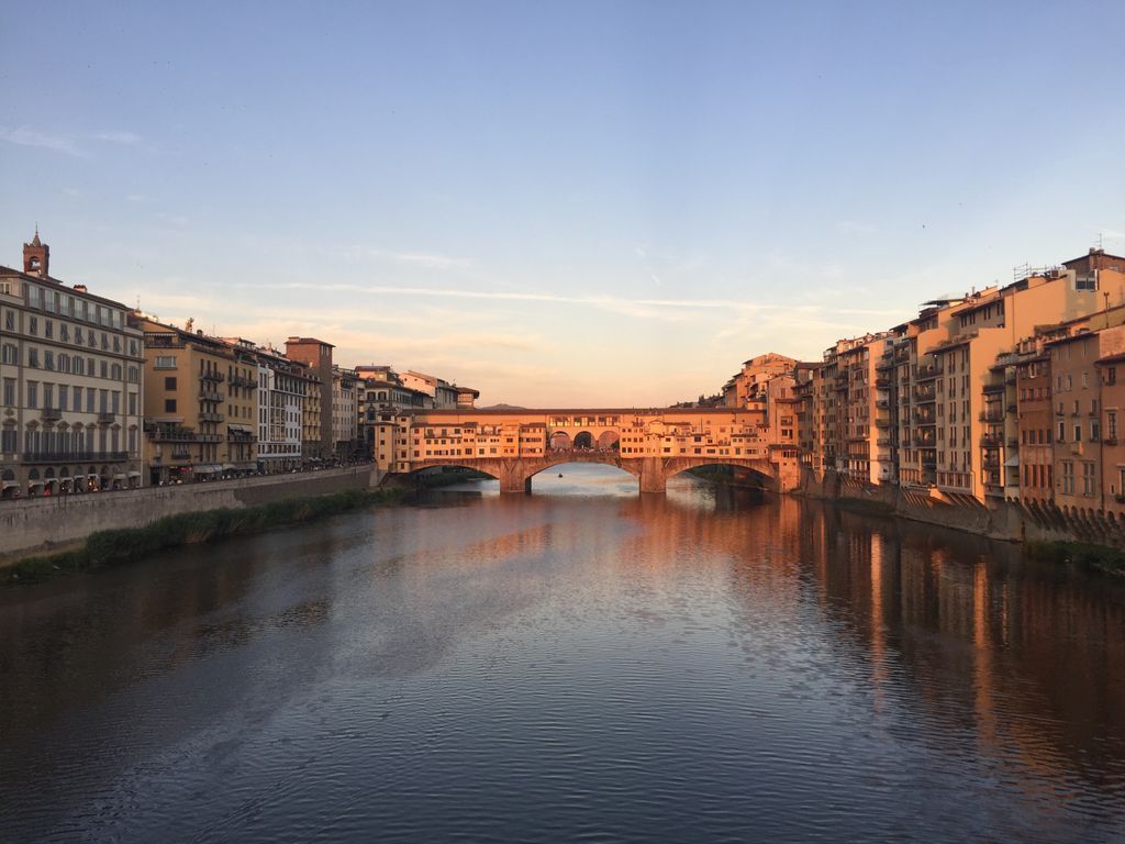 We recommend at least spending 3 days in #Florence. But if you only have one day, here's our guide bit.ly/2sVRMz6 #takewalks