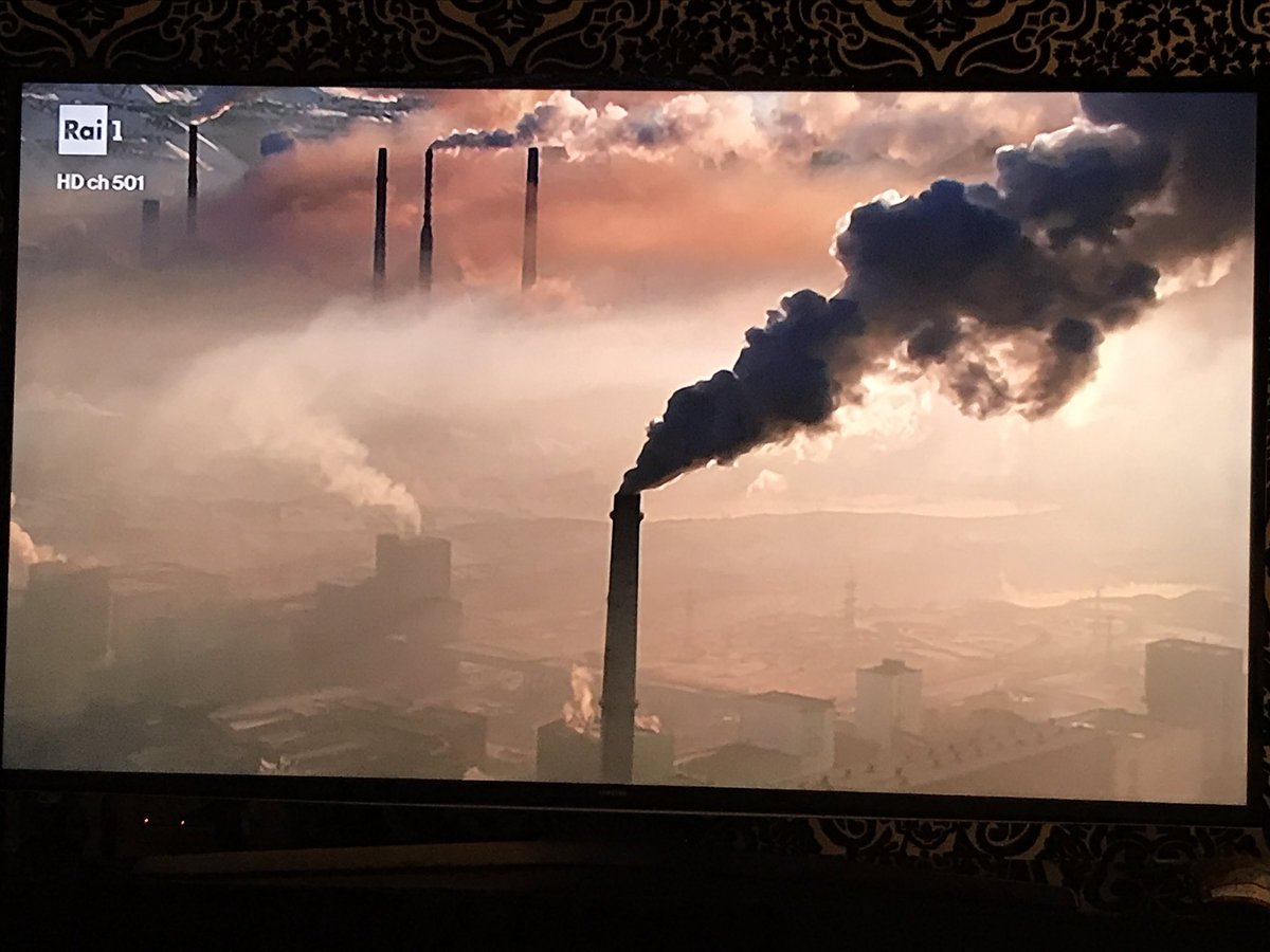 GiusyVersace's tweet photo. #PetrolioRai @RaiUno puntata pazzesca!! 👍🏼 GRAZIE !! #leodicapriochetempochefa un super @LeoDiCaprio GREAT JOB
#beforetheflood https://t.co/ULzW4O5hQX
