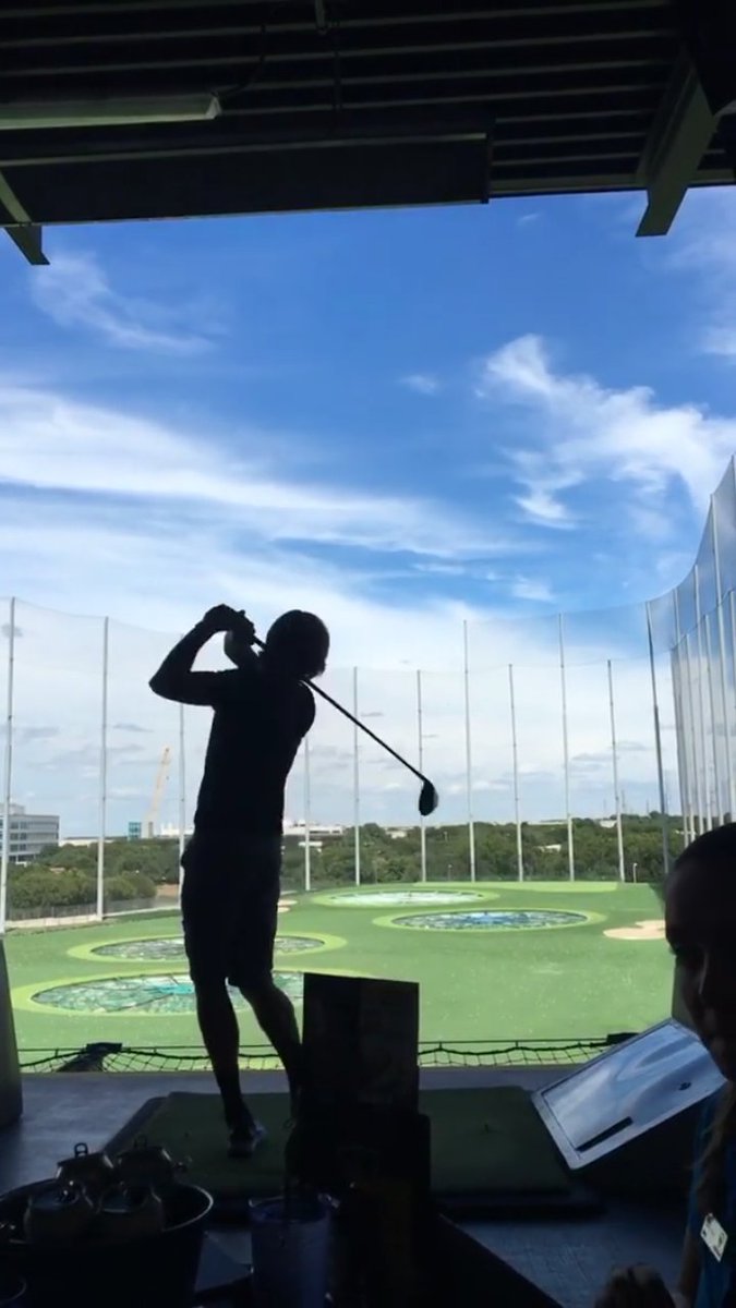 jarpadaspoems's tweet photo. Again 😍 Golf!Jared is amazing. https://t.co/ve0zdp8h0V