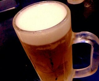 川田利明 ビールジョッキ 50周年記念 実質50円で 唐揚げハーフ orジョッキ生ビール 7周年記念のサービスは6