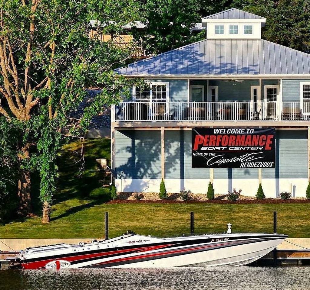 powerboatnation's tweet photo. That VIEW! Credit to @powerboatgirl #cigarette #performanceboatcenter https://t.co/9KpFZRobQS https://t.co/TlnQGEwOr8
