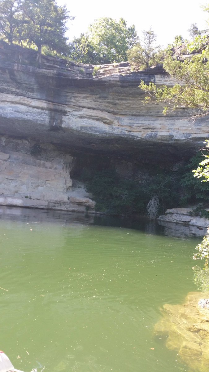 ReeseGreen11's tweet photo. Just got in kc and already want to go back home and jump some more https://t.co/cK8dxEkzEl
