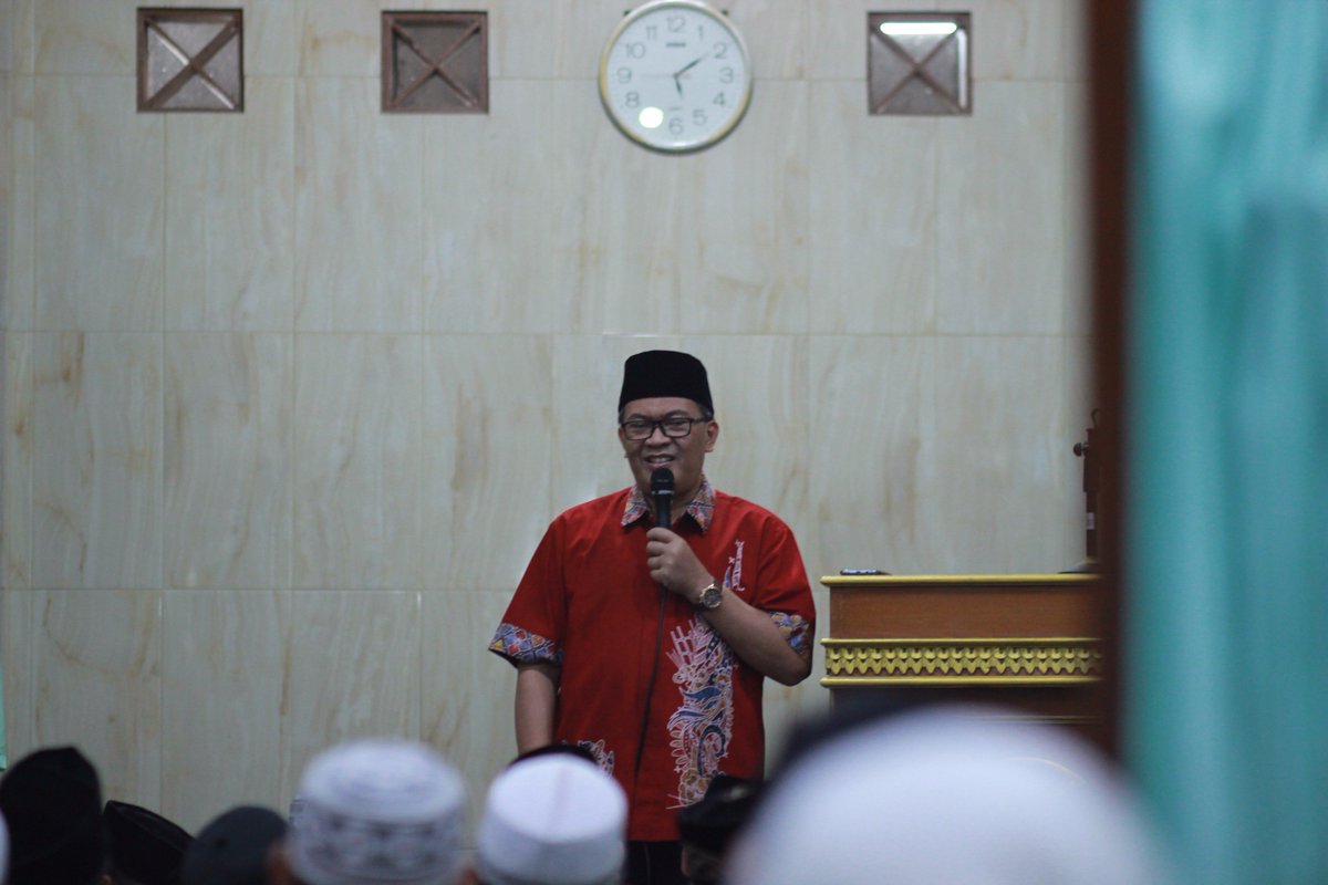 KecBojongloakal's tweet photo. Subling di Masjid al-Fath @Kel_Batar @ekataofik @ridwankamil @OdedMD @yossiirianto @HumasBdg @SetdaKotaBdg @bkdkotabandung https://t.co/uMhlyxITmg