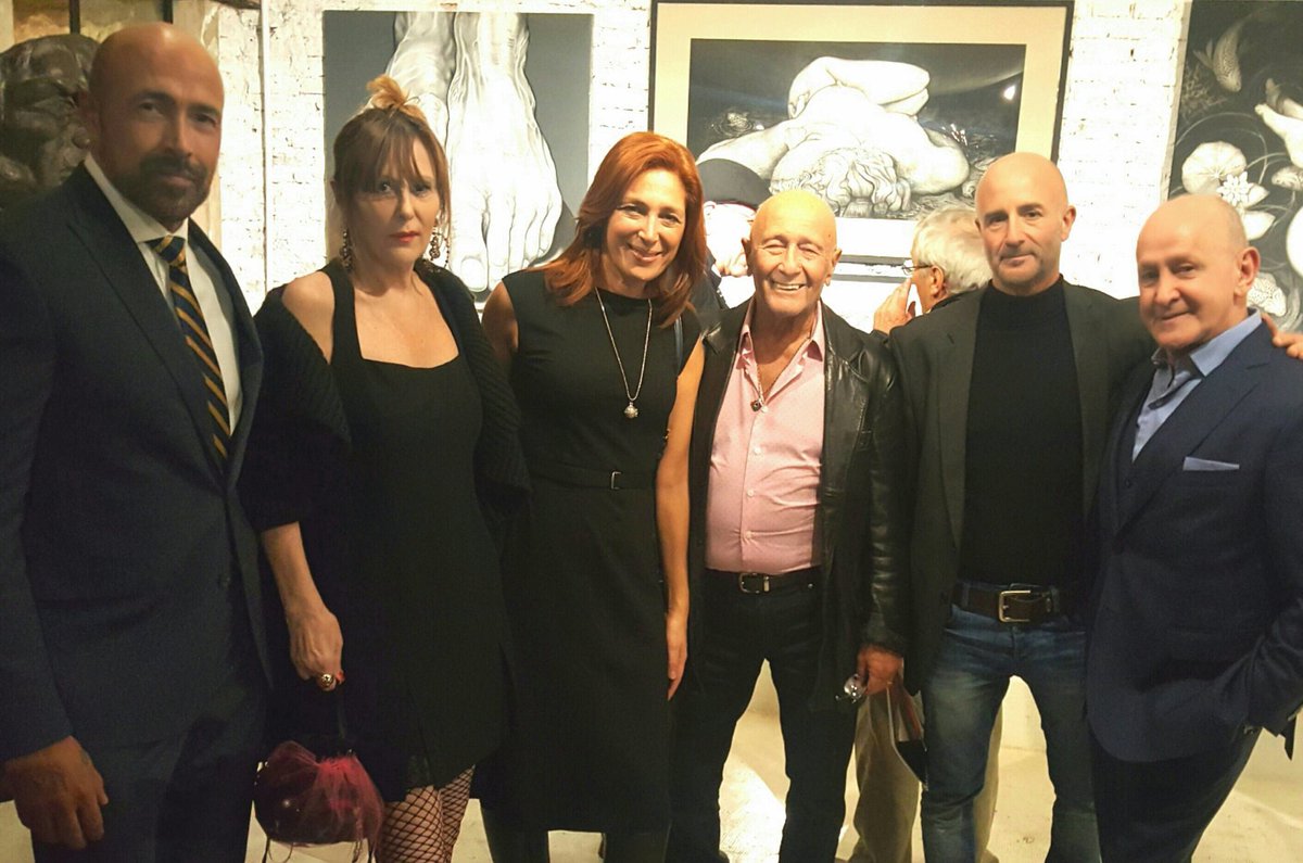 Junto a  @gabrielberroneartista y amigos linda noche <a href="/josevalosen/">José Valosen</a> <a href="/Aleboggiopr/">Alejandro boggio</a> #Felicitaciones