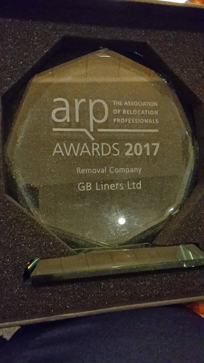 Well, look at that! An <a href="/ARPTad/">ARP Relocation</a> award for best Moving Company 2017. Very pleased! #feelingsmug #relocation #removals