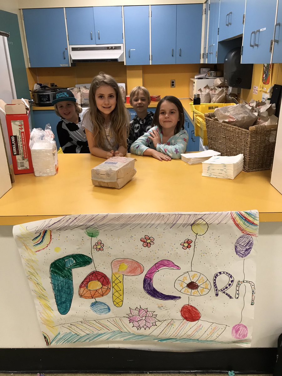 gleneagles_news's tweet photo. So proud of my team @Lionsbay45 for their effort to fundraiser for @startupskools #movienight #engagement @WestVanSchools @chrkennedy https://t.co/0E2qGAa3JS