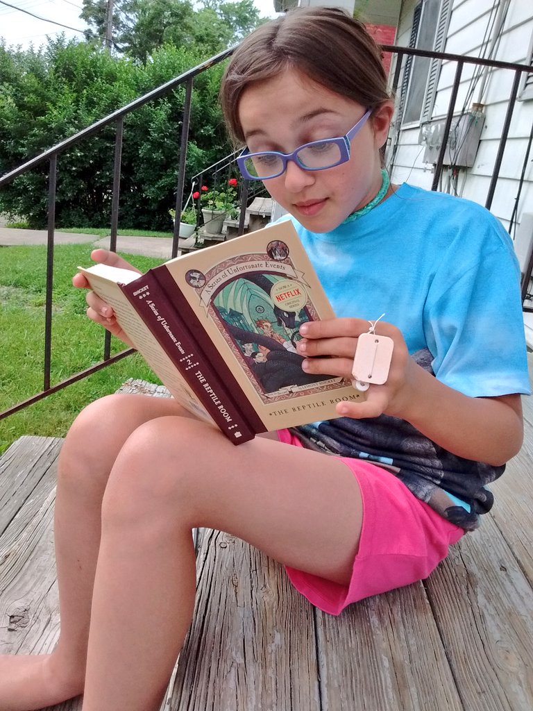 jrzygrrl76's tweet photo. Second activity of the summer: Read a modern kid's classic out loud. #HowIMom #HowWeSummer https://t.co/JljdyE9rS6