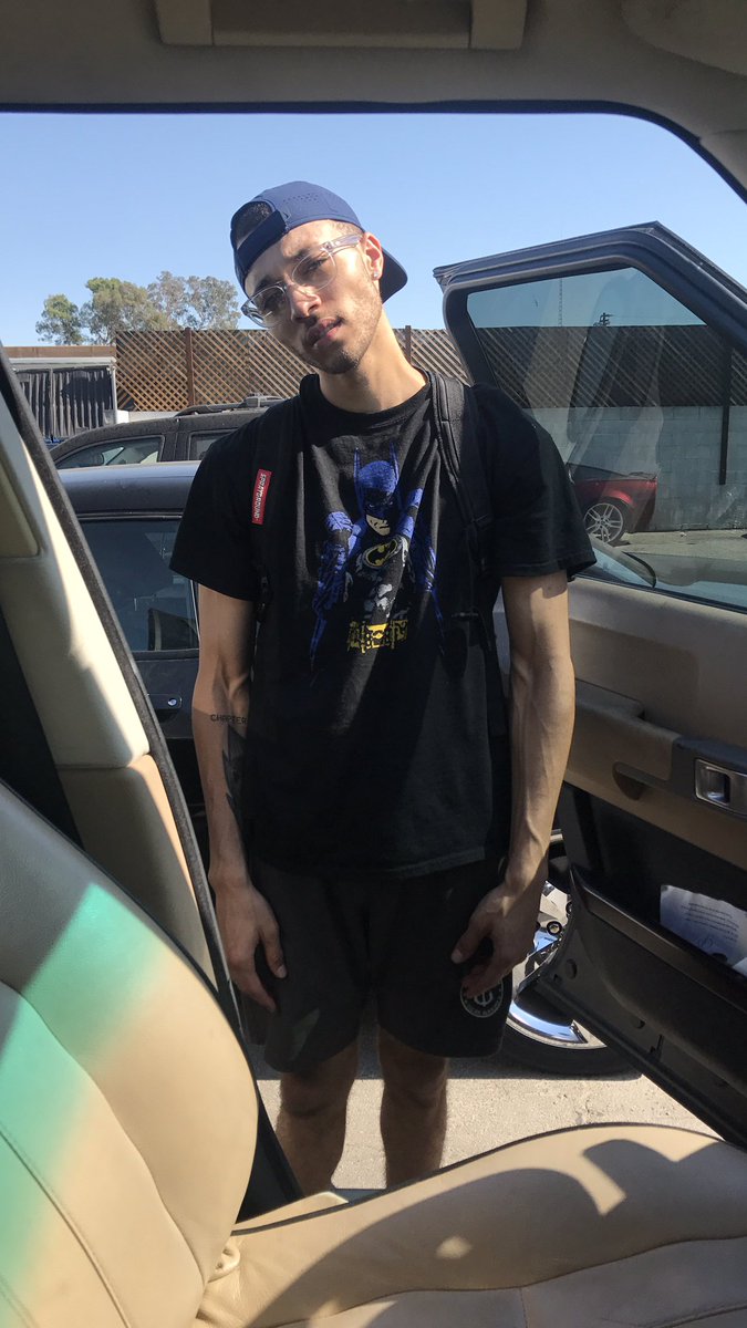 KalinWhite's tweet photo. rehearsals was cool today https://t.co/UiPFTXXP4y