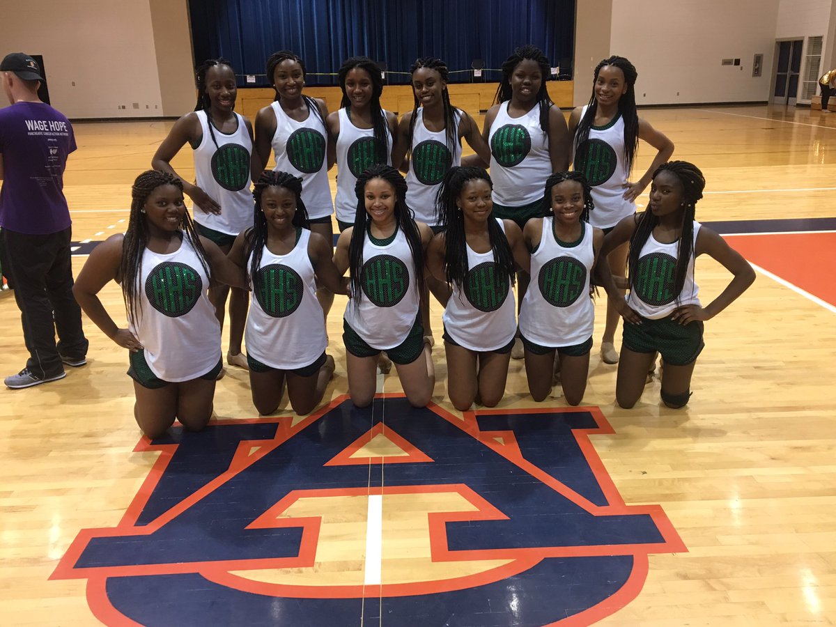 Huffman High School just rocked the floor for home routine evaluations! Congrats to all teams for an awesome performance! #udaaubtechNEAT