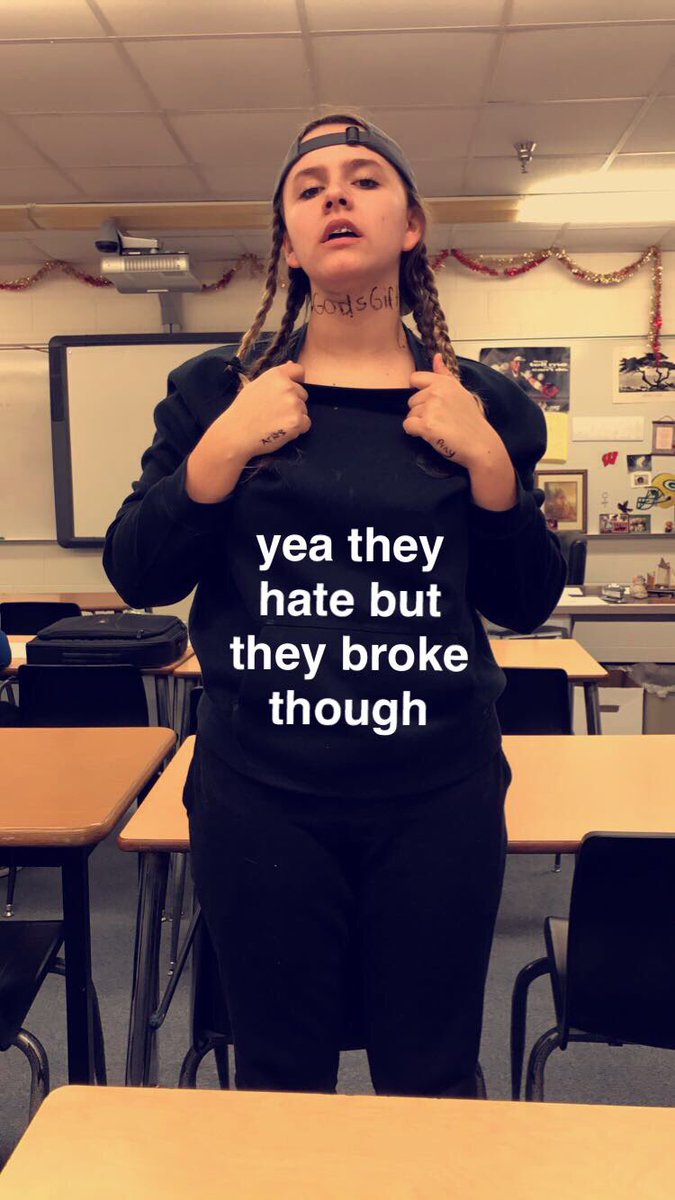 ellie_scha's tweet photo. hbd to my girl t-bain 🎉 thanks for being you and always making me laugh ❤️ hope today's the best, you deserve it 💕 #youngma https://t.co/19FI0FFC1h