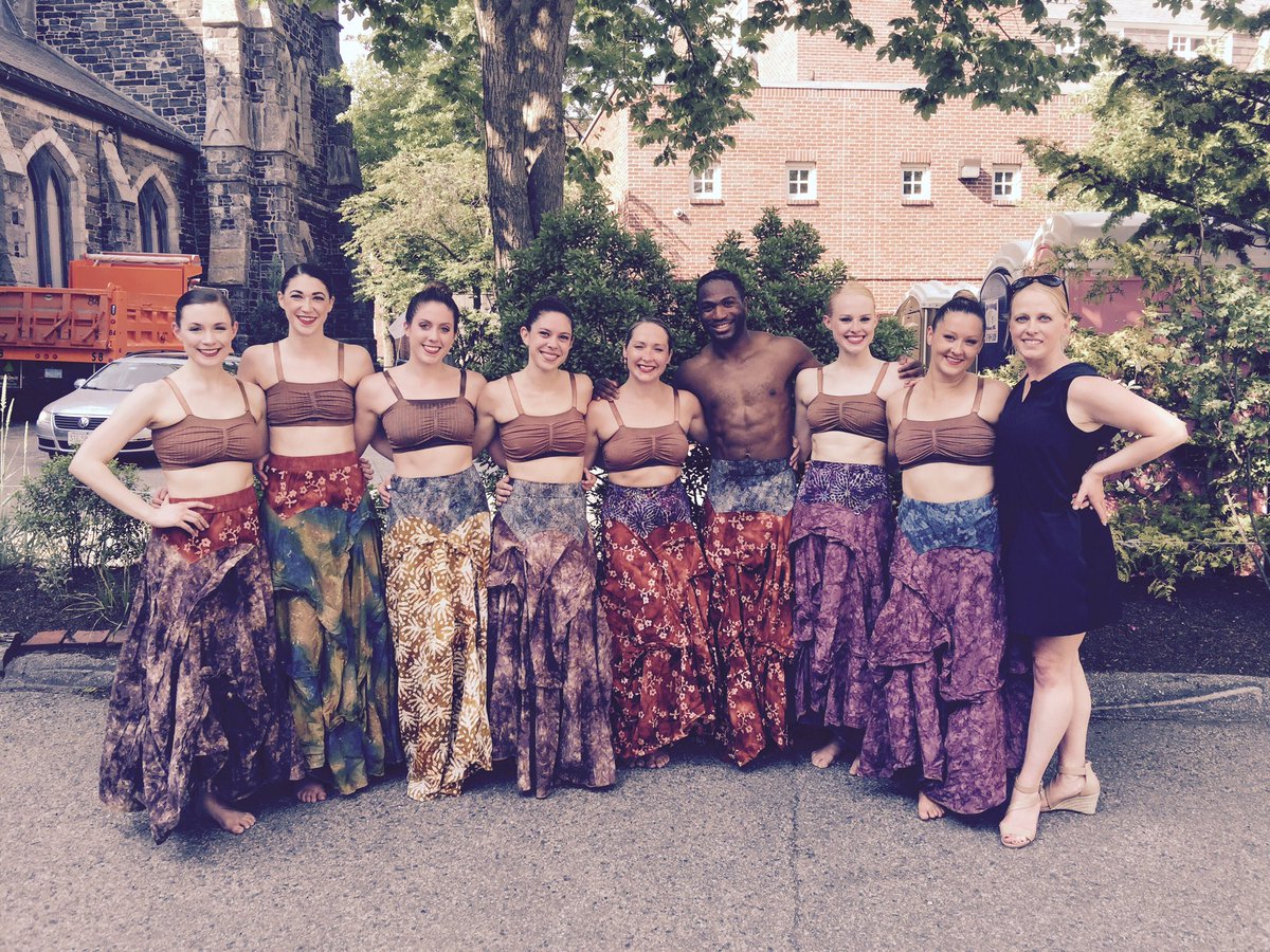 Beautiful day to perform outside <a href="/JoseMateoBallet/">JMBT</a> Dance for World Community 2017.  #bosomadance #summerdance