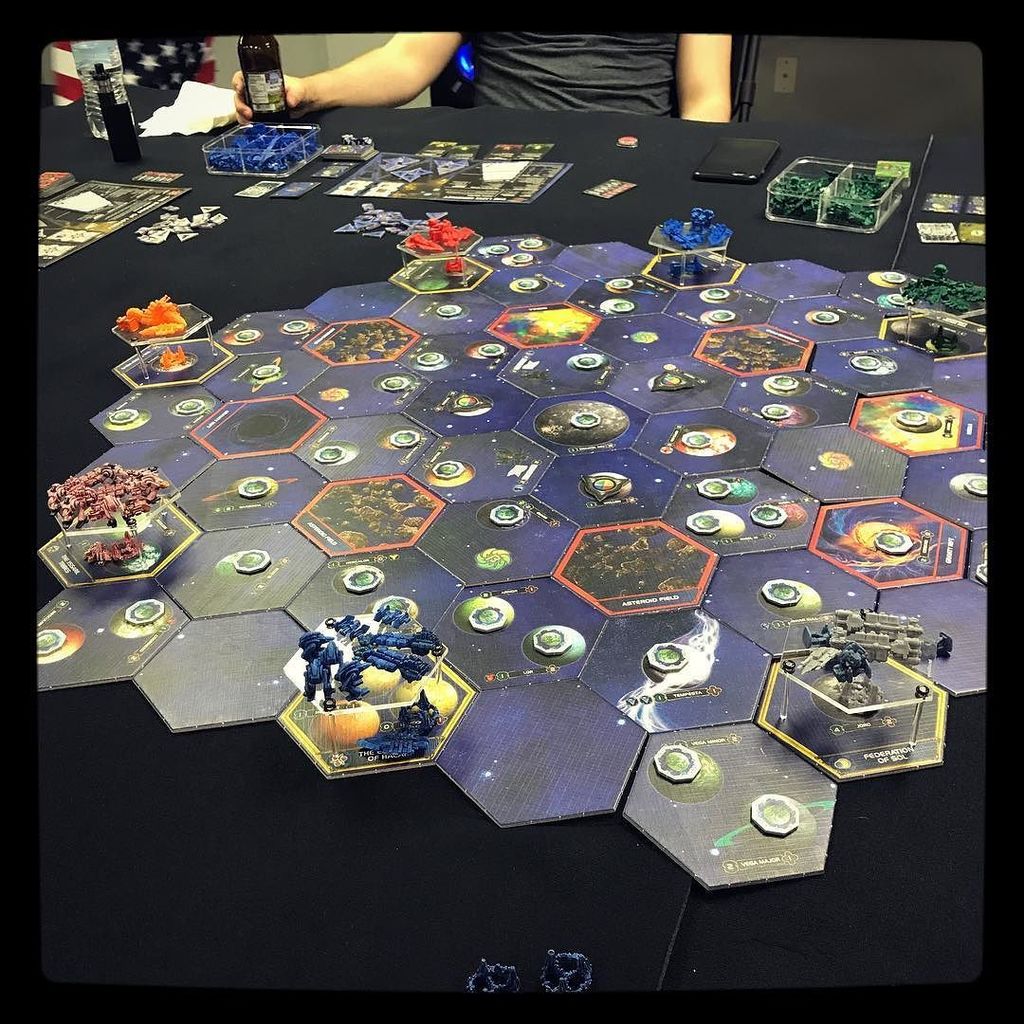 dinganddent's tweet photo. It begins! The annual Twilight Imperium 3 extravaganza begins! #boardgames #spacefights https://t.co/Pj1ImHHWzx https://t.co/8zmaJq6ks1
