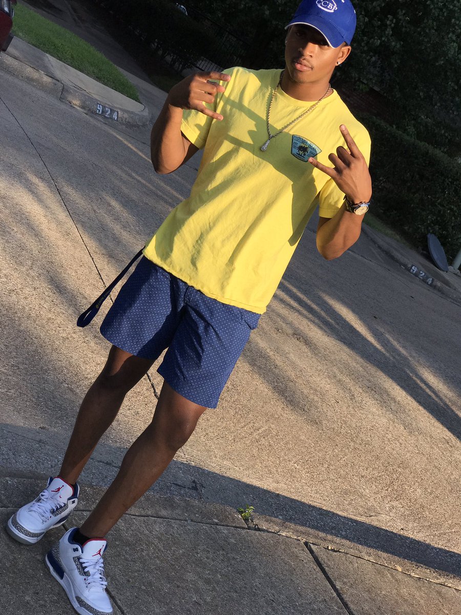 riskforwynn's tweet image. I ain&apos;t no scrub..so let me drop these pics on the TL for all of y&apos;all to C. 😇