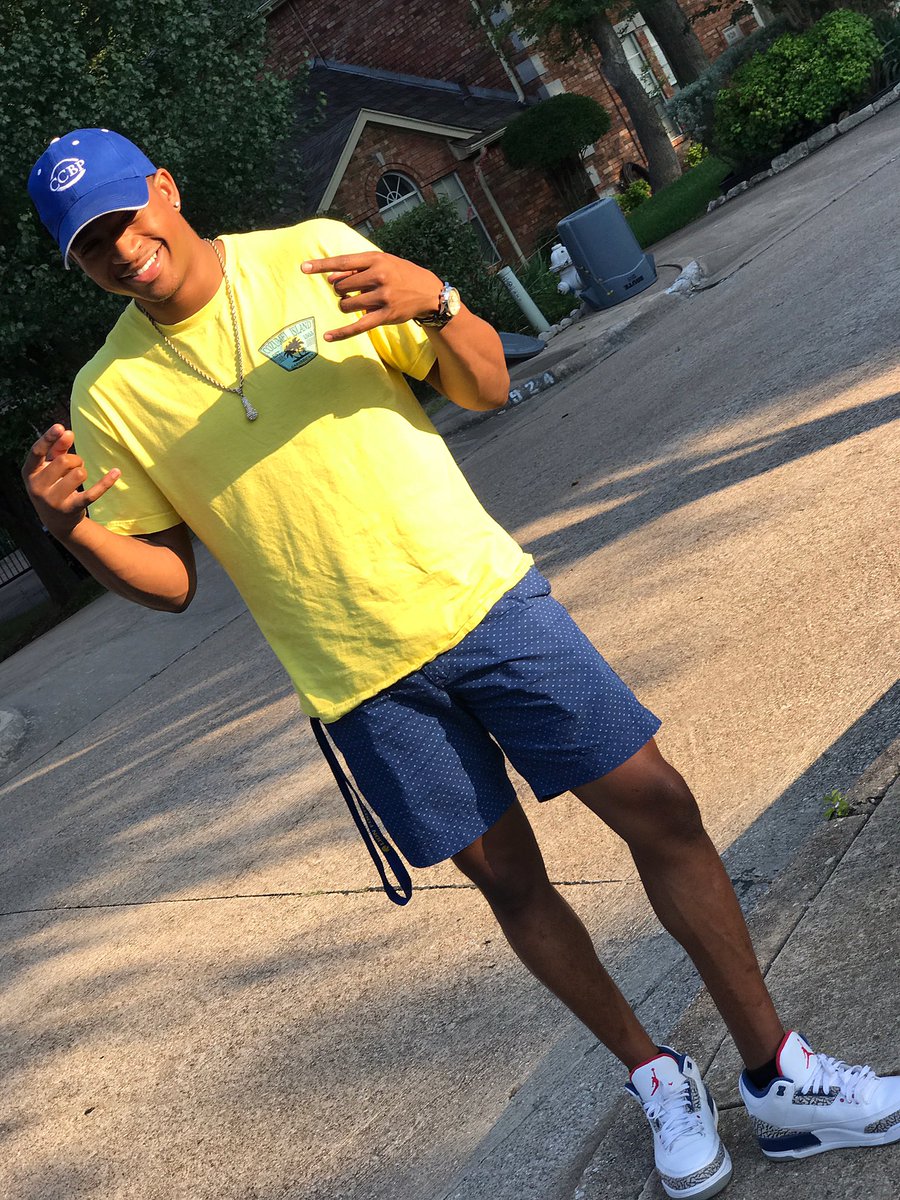 riskforwynn's tweet image. I ain&apos;t no scrub..so let me drop these pics on the TL for all of y&apos;all to C. 😇