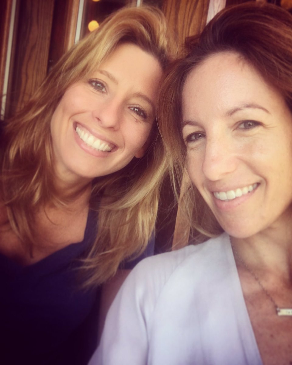 StephanieAbrams's tweet photo. π―#SisterFromAnotherMister #AnyoneThinkWeLookRelated https://t.co/LSFafgwI4Y