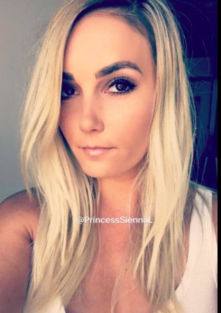 PrincessSiennaL's tweet photo. Saturday nights are best $pent in my #Clips4sale studio: https://t.co/ciZ6hvce3V

#Femdom #Findom #Feet #Cuck https://t.co/Rl4LJOv436