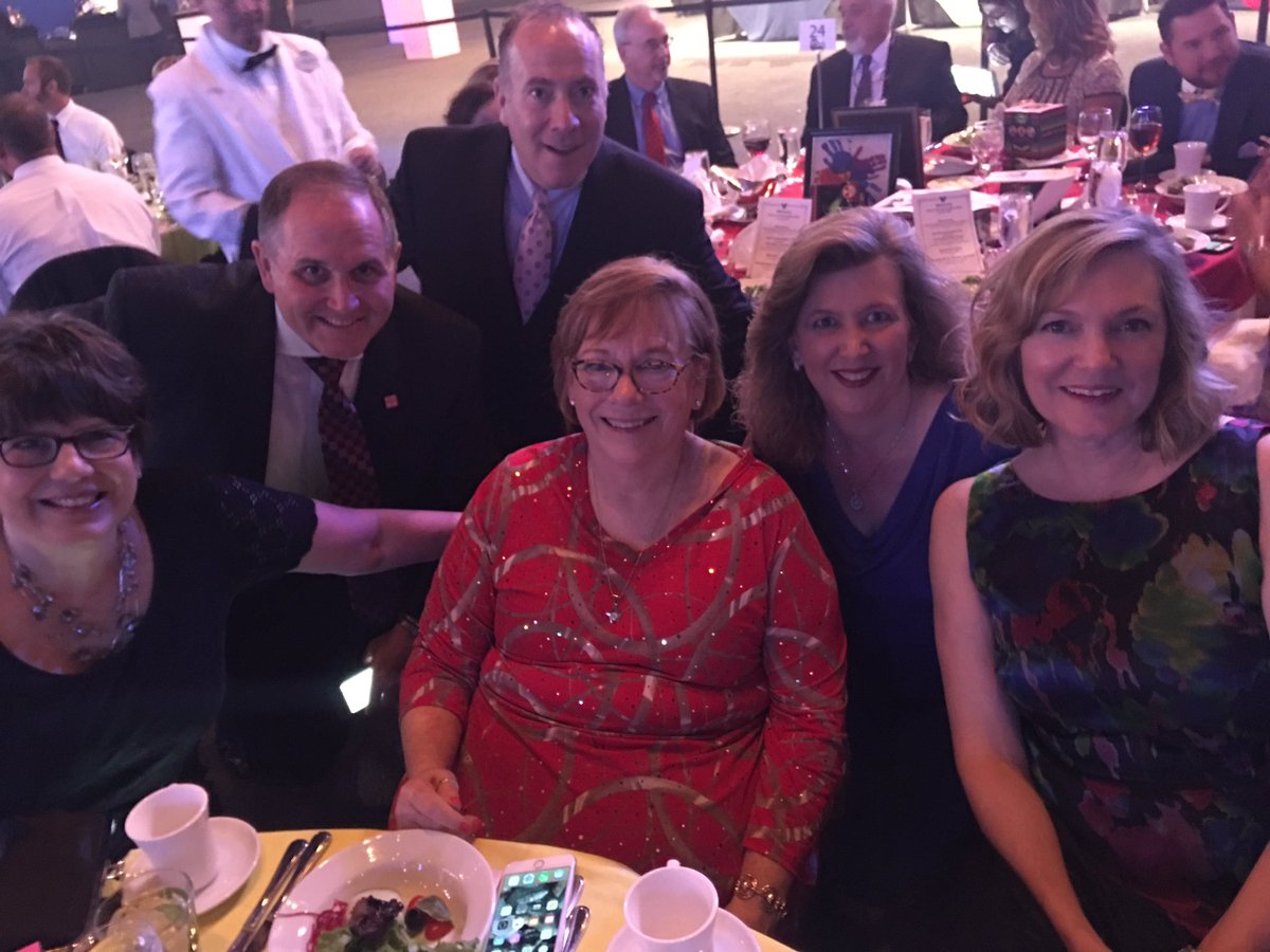 OCPSnews's tweet photo. First 5 Years Gala. The Early Learning Coalition event. #firstfiveyearsgala  @FlynnDaryl @CadleJoie https://t.co/jZgFqTkTTw