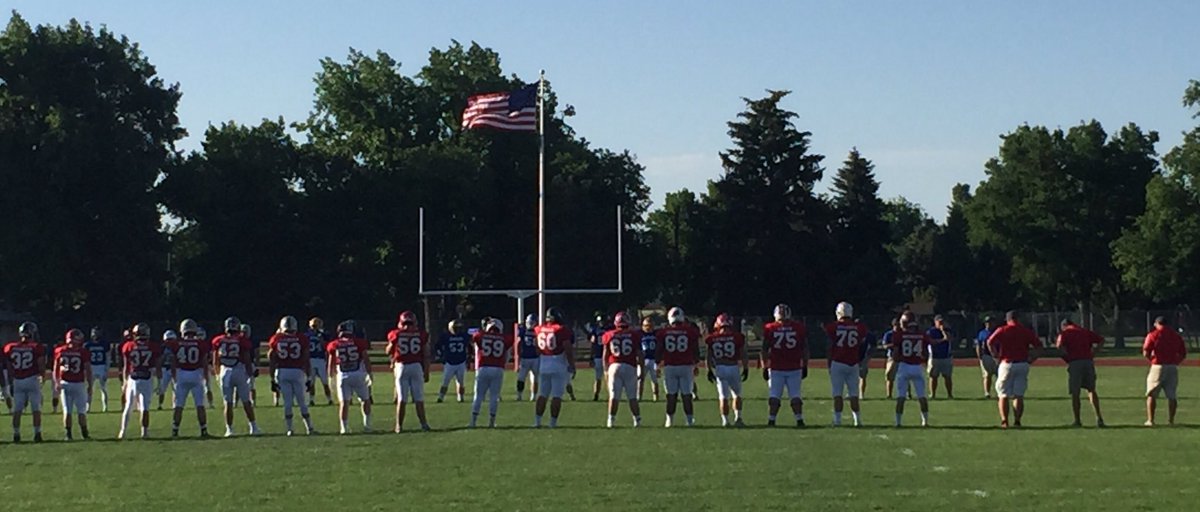 epicteamcamps's tweet photo. Football &amp; Freedom! It's a great night for an All-Star Game! 🏈😎🇺🇸🇺🇸🇺🇸🏈🏈@WestNebAllStars https://t.co/coKFaktdUn