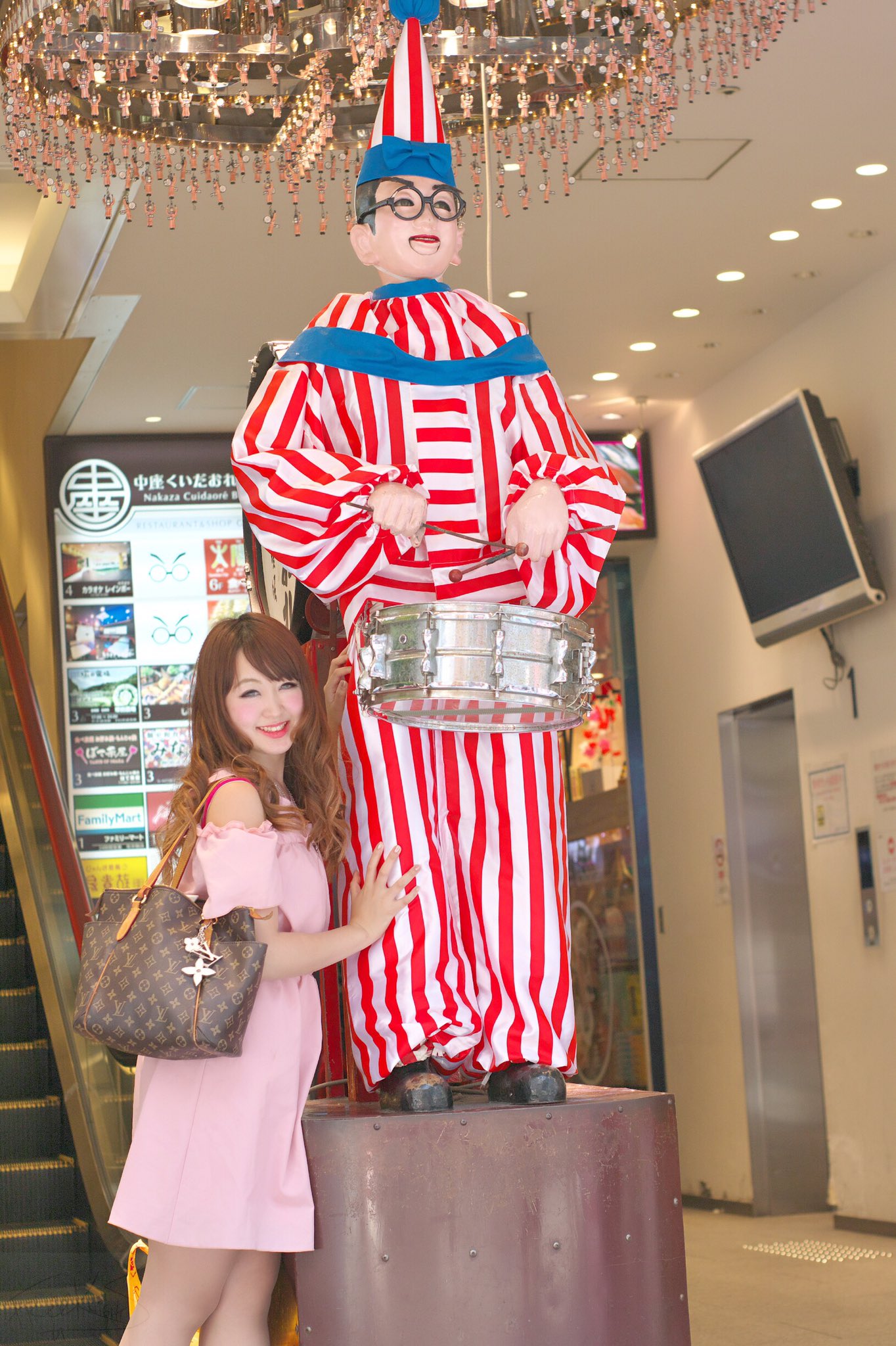 Uzivatel 川村舞 Na Twitteru 食いだおれ人形 Photo By Free Knights 写真好きな人と繋がりたい ファインダー越しの私の世界 ポートレート 椿姫舞 食いだおれ人形 Uzivatel 川村舞 Na Twitteru 食いだおれ人形 Photo By Free Knights 写真好きな人と繋がりたい ファインダー越しの私の世界 ポートレート 椿姫舞 食いだおれ人形