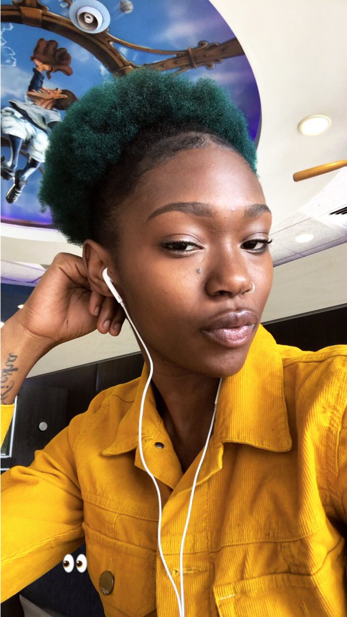 mohnsta's tweet photo. #greenhair #yellowjacket #SummerStarted #AntmIsBack #ANTM24 https://t.co/uyjP3pHMTx