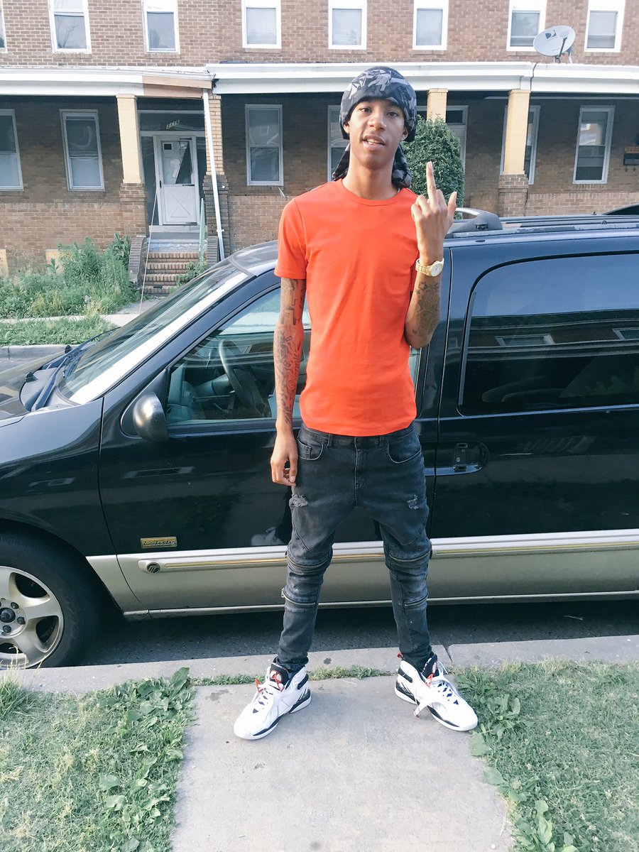ace___boogie7's tweet photo. Bitch I'm saucing I do this often ✨💰 https://t.co/4JPTPYVcig