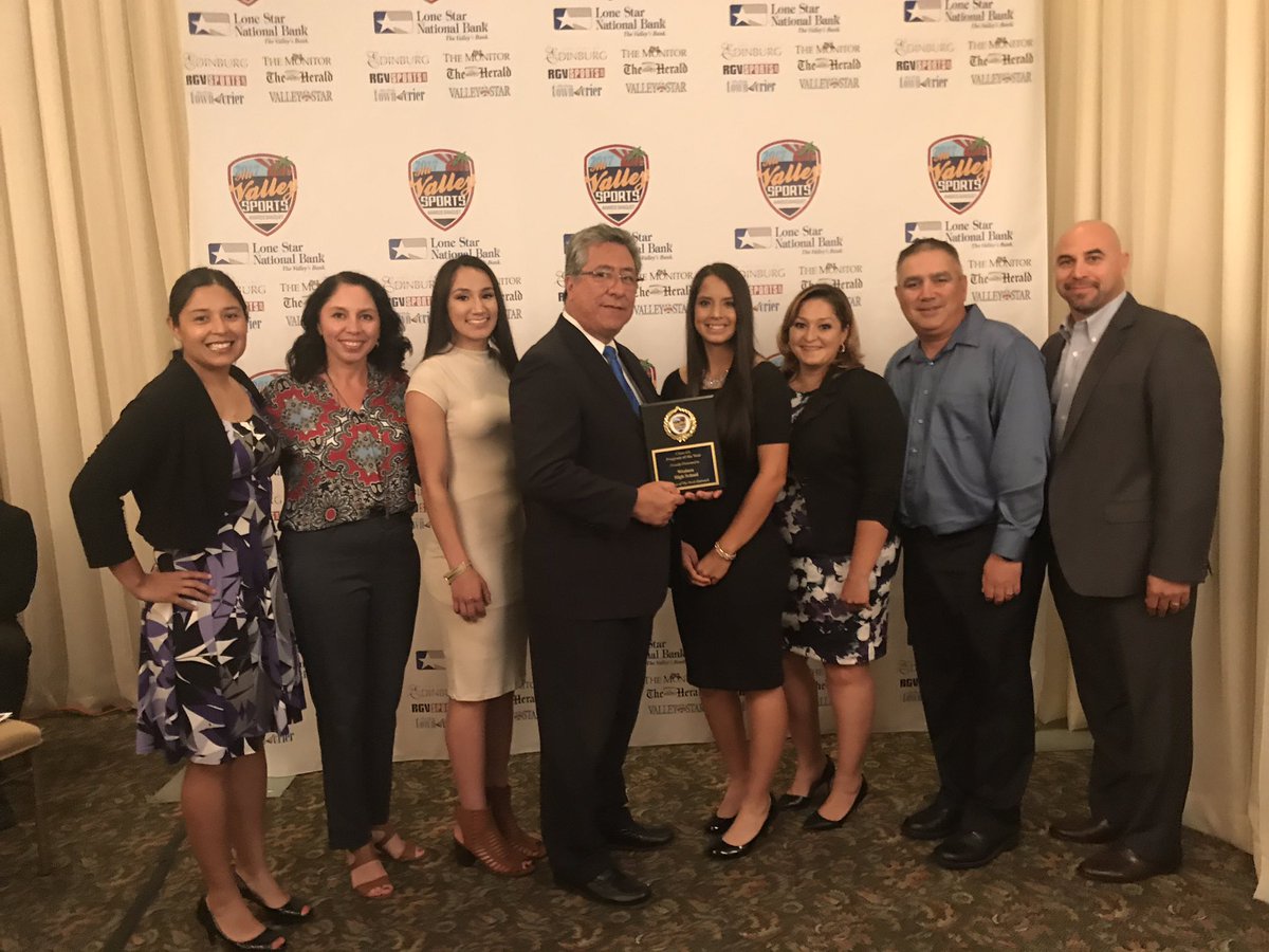 Weslaco wins <a href="/rgvsports/">RGVSports.com</a> 6A program of the year <a href="/whssoftball00/">Weslaco Softball</a> @kweswisd @breeswanepoel @Audreyyyy04 #RGV