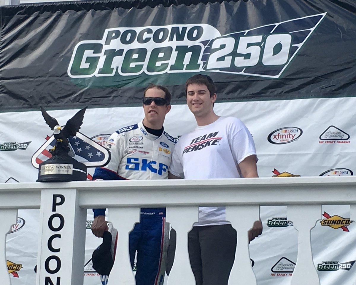 mdclapps's tweet image. I can't describe how much today meant to me. I'll be forever thankful to all who helped me get there.
@keselowski @Team_Penske @DavidHovis