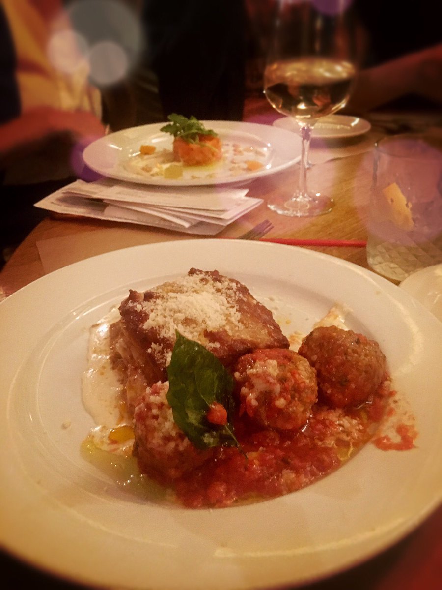 LimaCharlieFood's tweet photo. Scrumptious lasagna, meatballs &amp; salmon crudo at Cacio E Vino. 
(Photo: E.Morkovkina) #italianfood #limacharliefood #nyc #meatballs #lasagna https://t.co/mAR0KKVygu