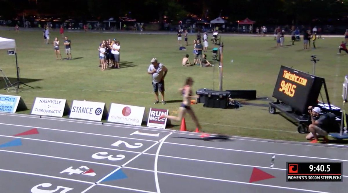 FloTrack's tweet photo. Emily Oren with a 10 second PR to win the Music City steeplechase and grab the world 3k steeple standard, 9:40.65! https://t.co/uARNaLeZ5J https://t.co/FDJCNmjRvS