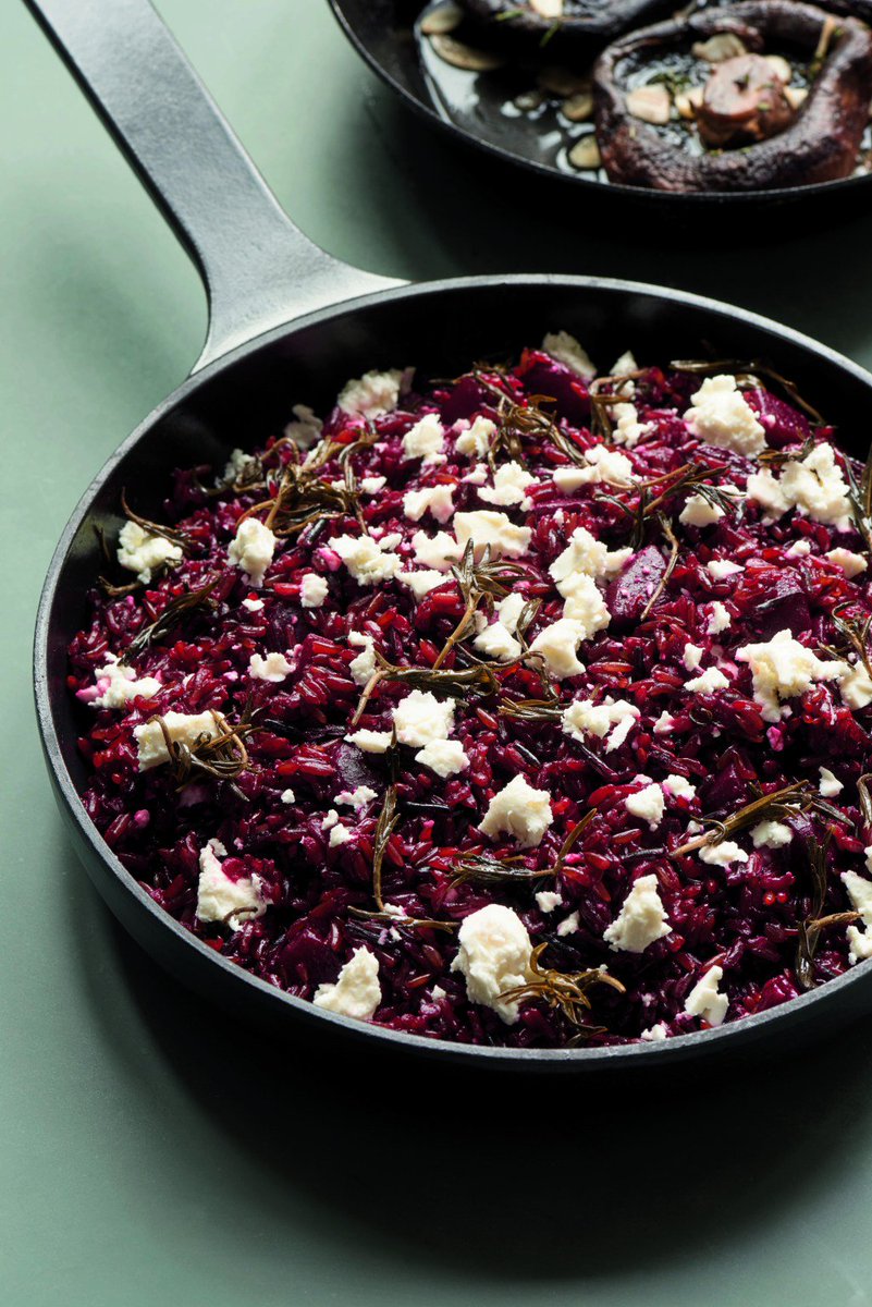 Make any meal a winner with this delicious red rice side dish from #OnTheSide :D… allyoudoiseat.com/2017/06/11/bee…