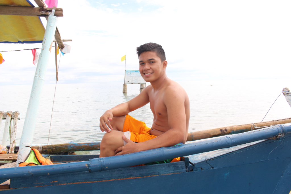 koyaJames13's tweet photo. #Beach #Burias https://t.co/TF68GcItqt