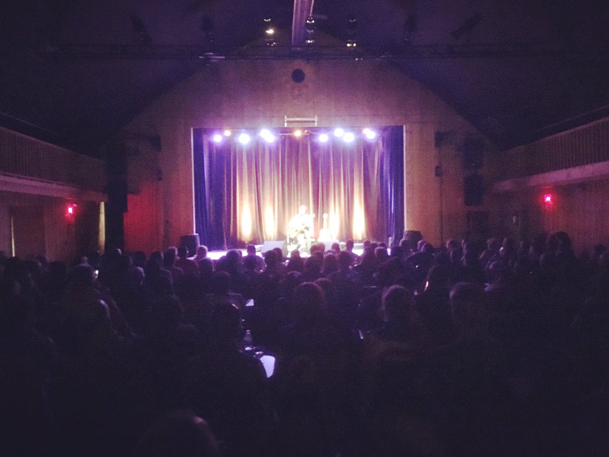 Mais qui est notre artiste surprise du spectacle final de la première édition d'Expérience Embargo?