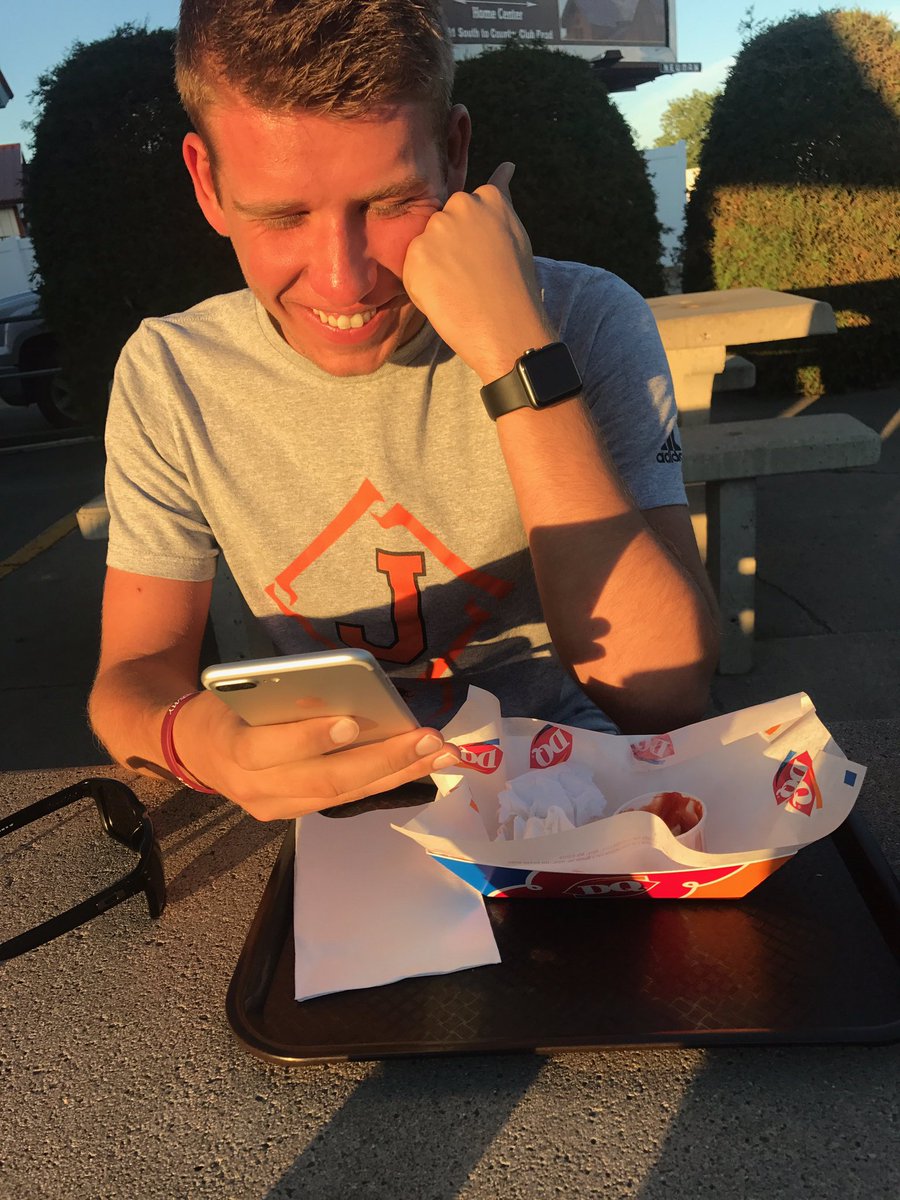 WhyEmilyCries's tweet image. Update: