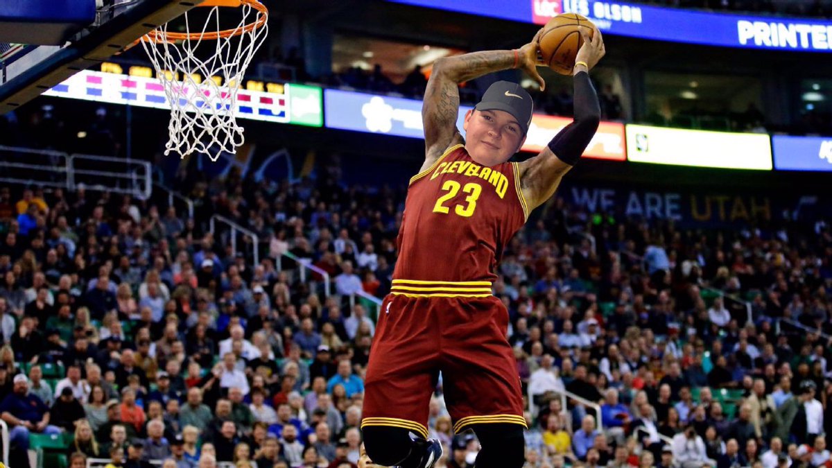 TomKall2k18's tweet photo. #CavsIn7 https://t.co/ngxXHhtW3e