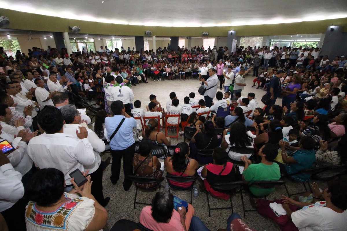 Cintalapanecos's tweet photo. Más de mil 500 personas se suman en Tonalá a la AC Un Millón de Amigos https://t.co/1SWNs0wKRP https://t.co/DNhhVVnnIC