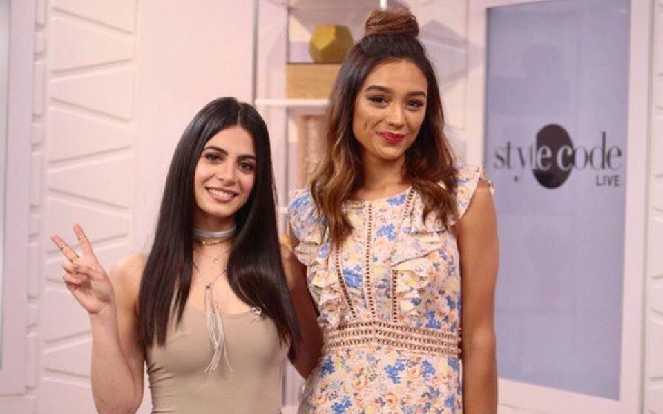 TMI_Uruguay's tweet photo. ##Throwback to the lovely @EmeraudeToubia at the #StyleCodeLive set and to the #PremiosHeat arrival w fans...#Adorable 💜😉❤ https://t.co/tNqpMfPPi4